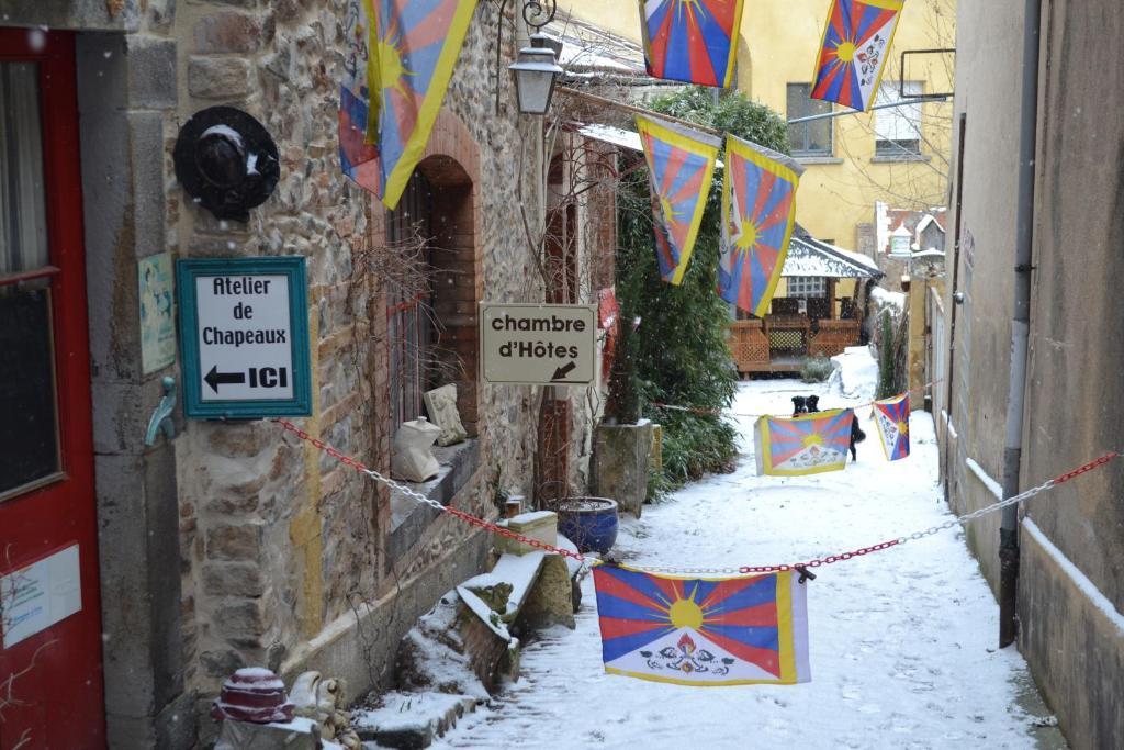 Bed and Breakfast Les Ateliers D'Art Roanne Exterior foto
