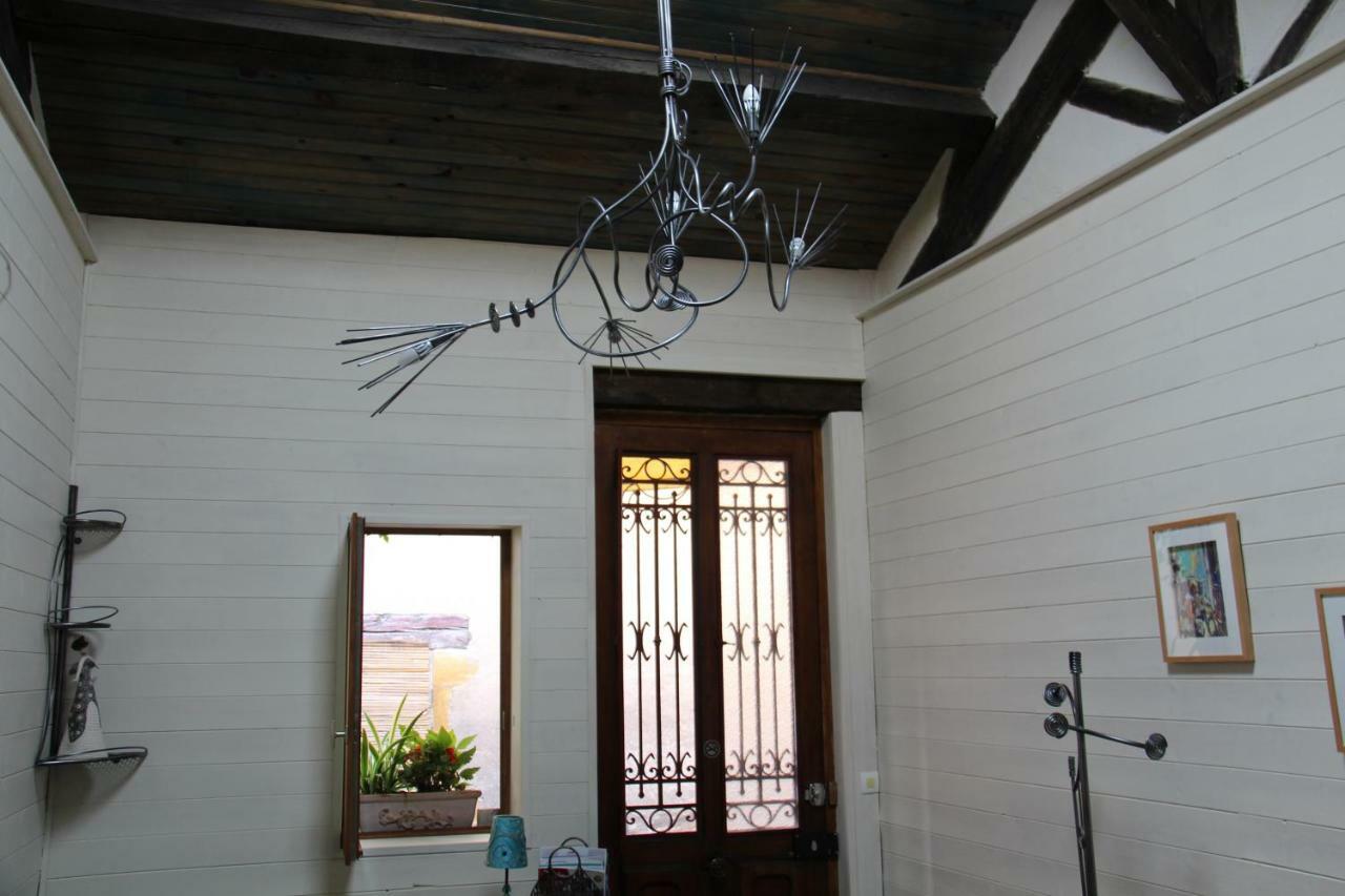 Bed and Breakfast Les Ateliers D'Art Roanne Exterior foto